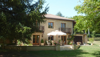 villa au bord du lac