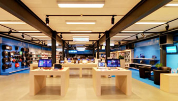 interieur computerwinkel
