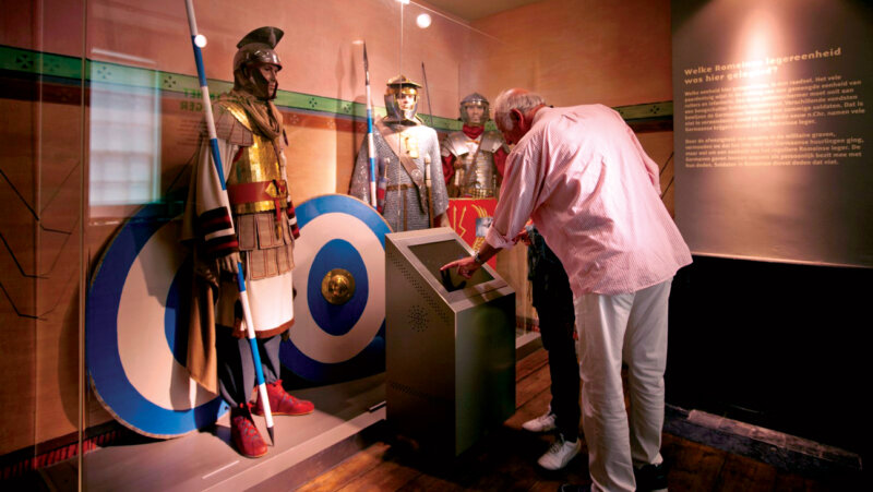 Bezoekers bij RAM Oudenburg