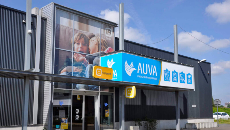 Voorkant winkel auva