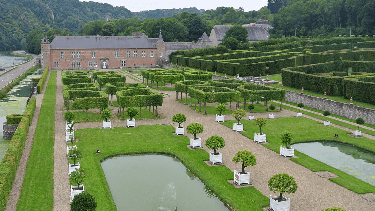 Château et Jardins de Freÿr