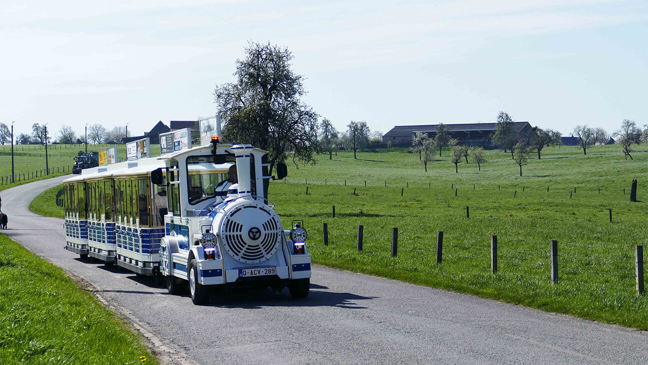 Trein bij Rondrit in het Land van Herve