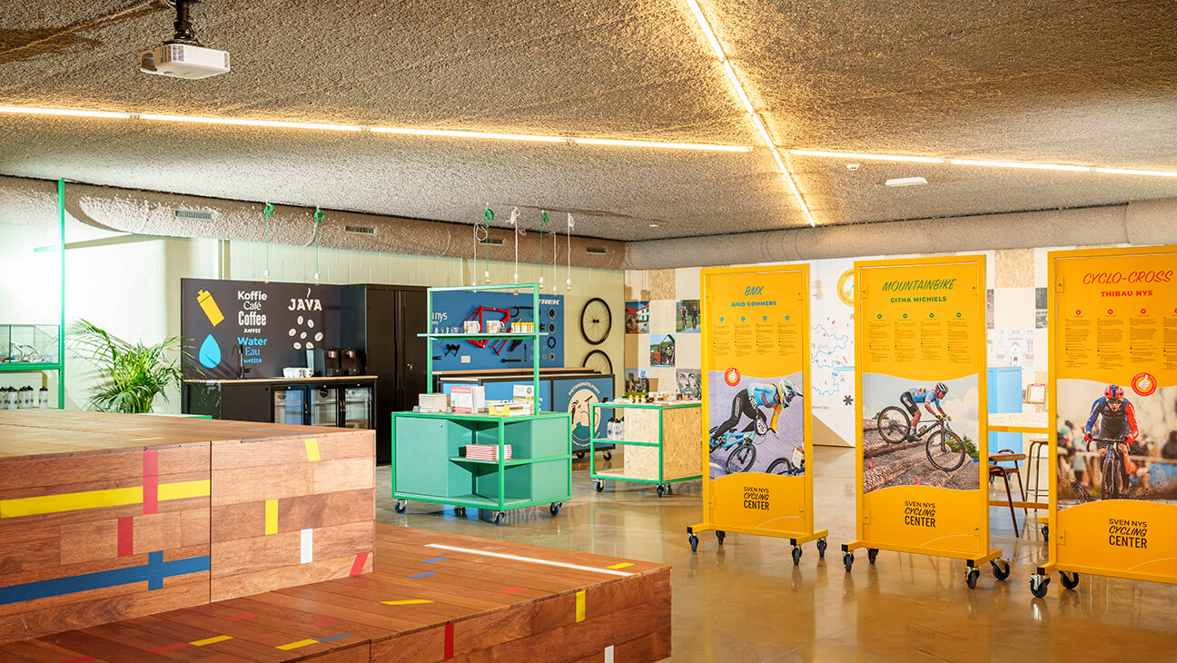 zaal in het Sven Nys Cycling Center