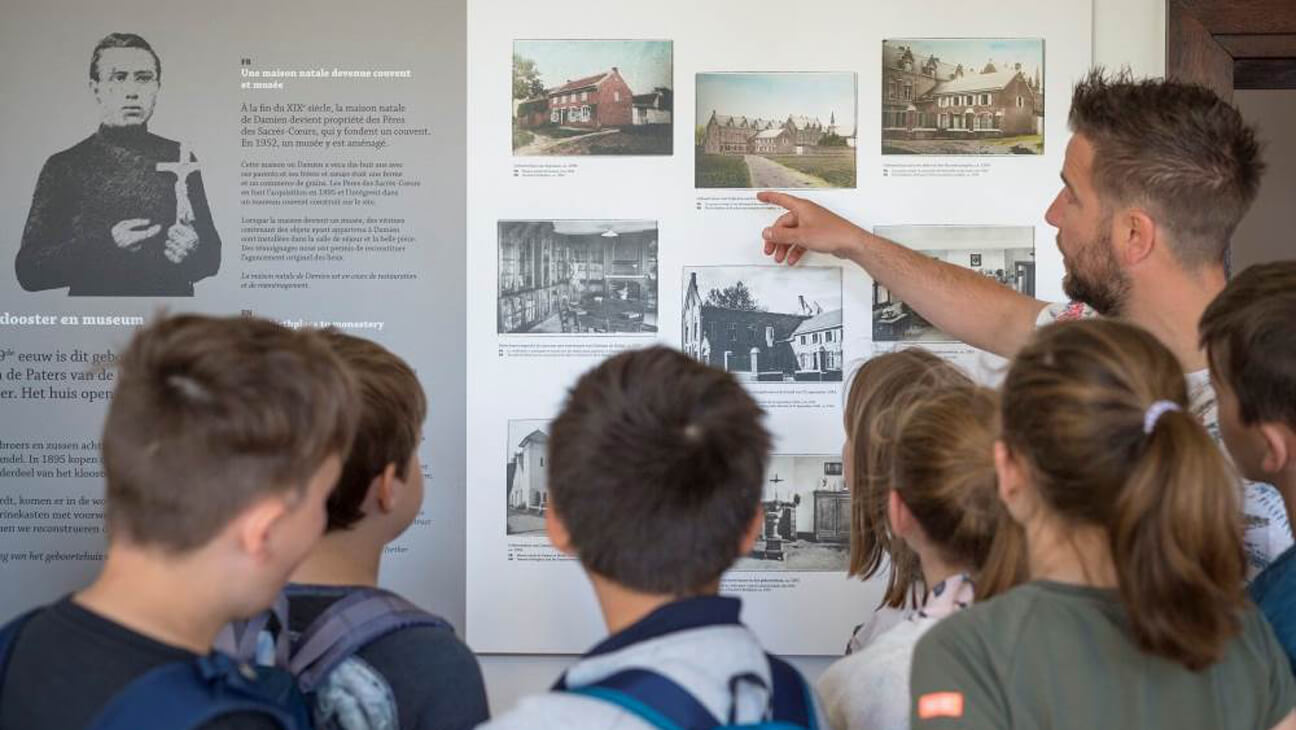 Leerlingen op bezoek in het Damiaanmuseum in Tremelo