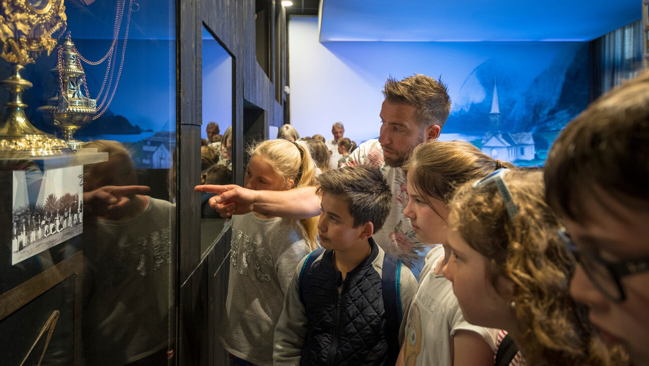 Leerlingen op bezoek in het Damiaanmuseum in Tremelo