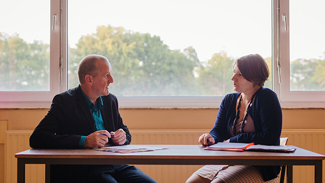 Raf Sondervorst geeft coaching aan leraar