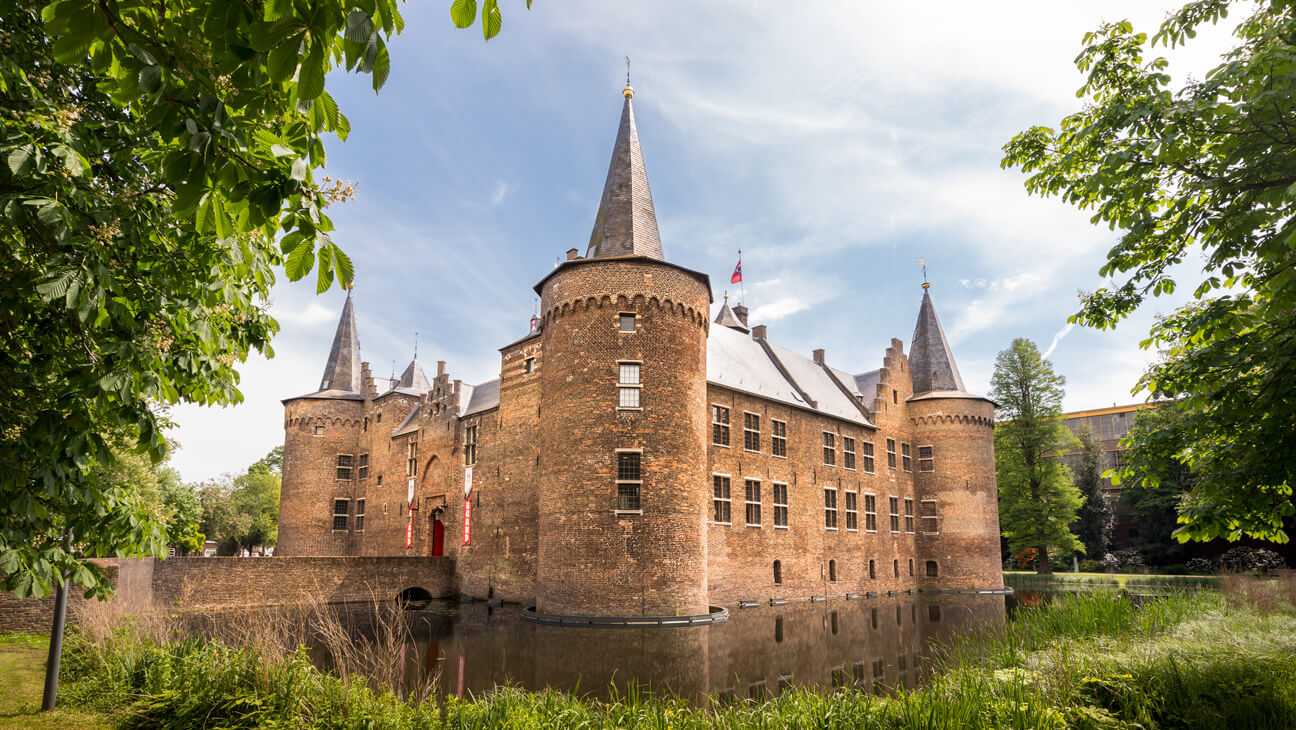 Buitenkant kasteel