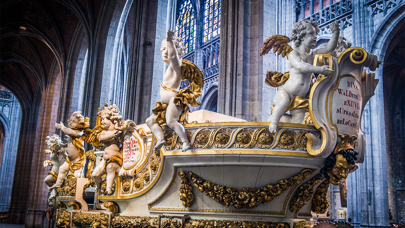 Kunstwerk in de Collegiale kerk van Heilige Waudru