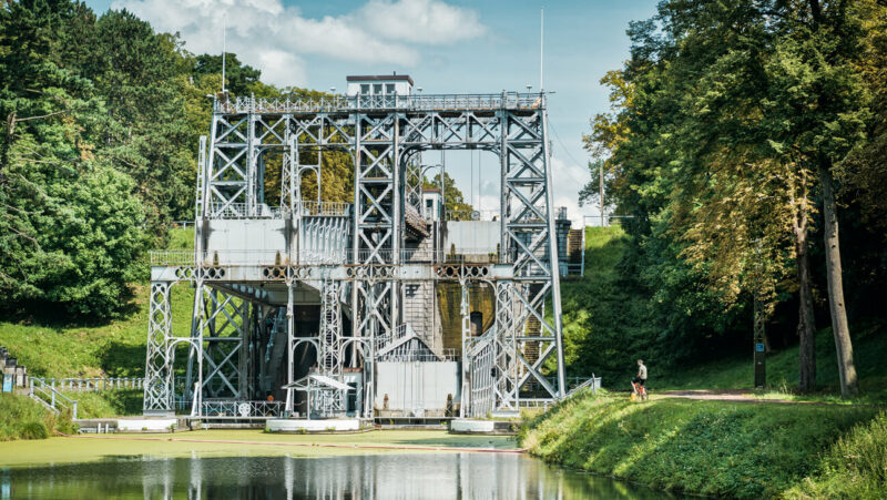 Strépy-Bracquegnies (La Louvière) - Historische 'Canal du Centre' - Hydraulische lift No. 3