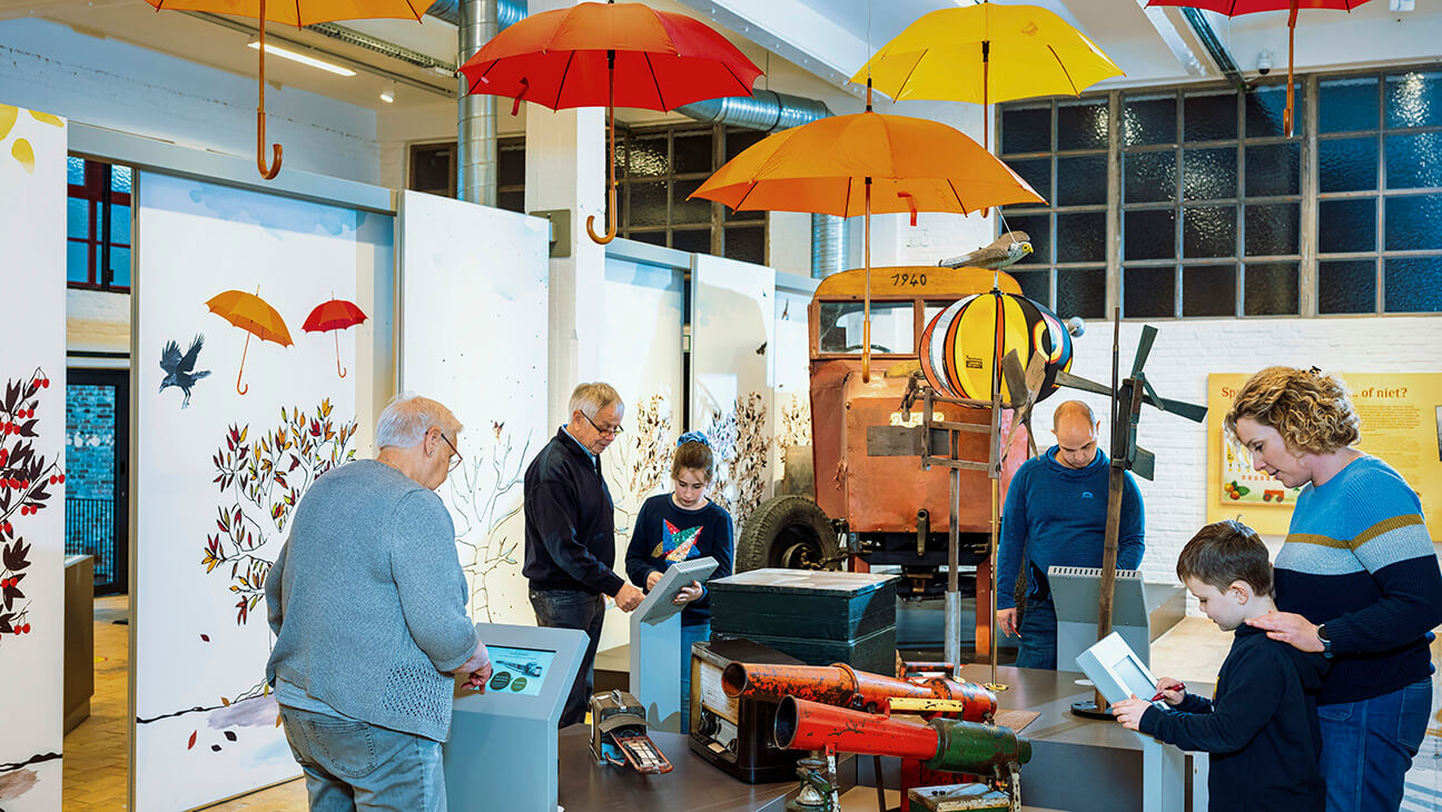 Bezoekers aan het Stroopfabriek