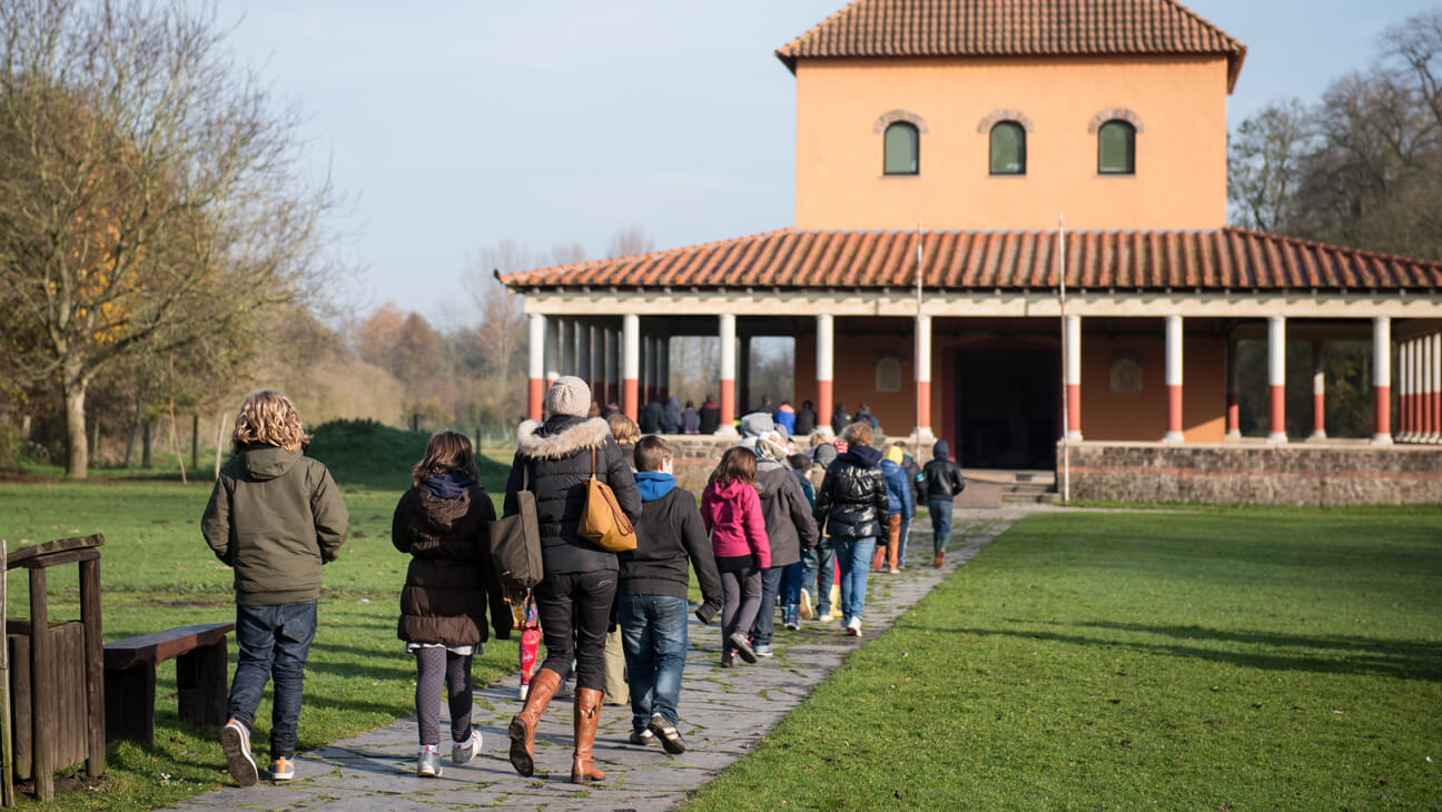 Archeologische reconstructie van een luxueuze Romeinse villa op Archéosite van Aubechies-Beloeil