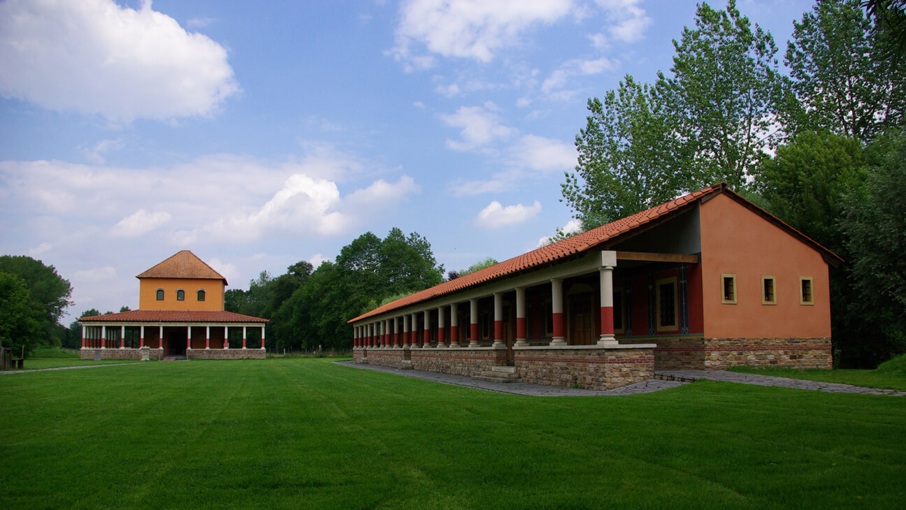 Archeologische reconstructie van een luxueuze Romeinse villa op Archéosite van Aubechies-Beloeil