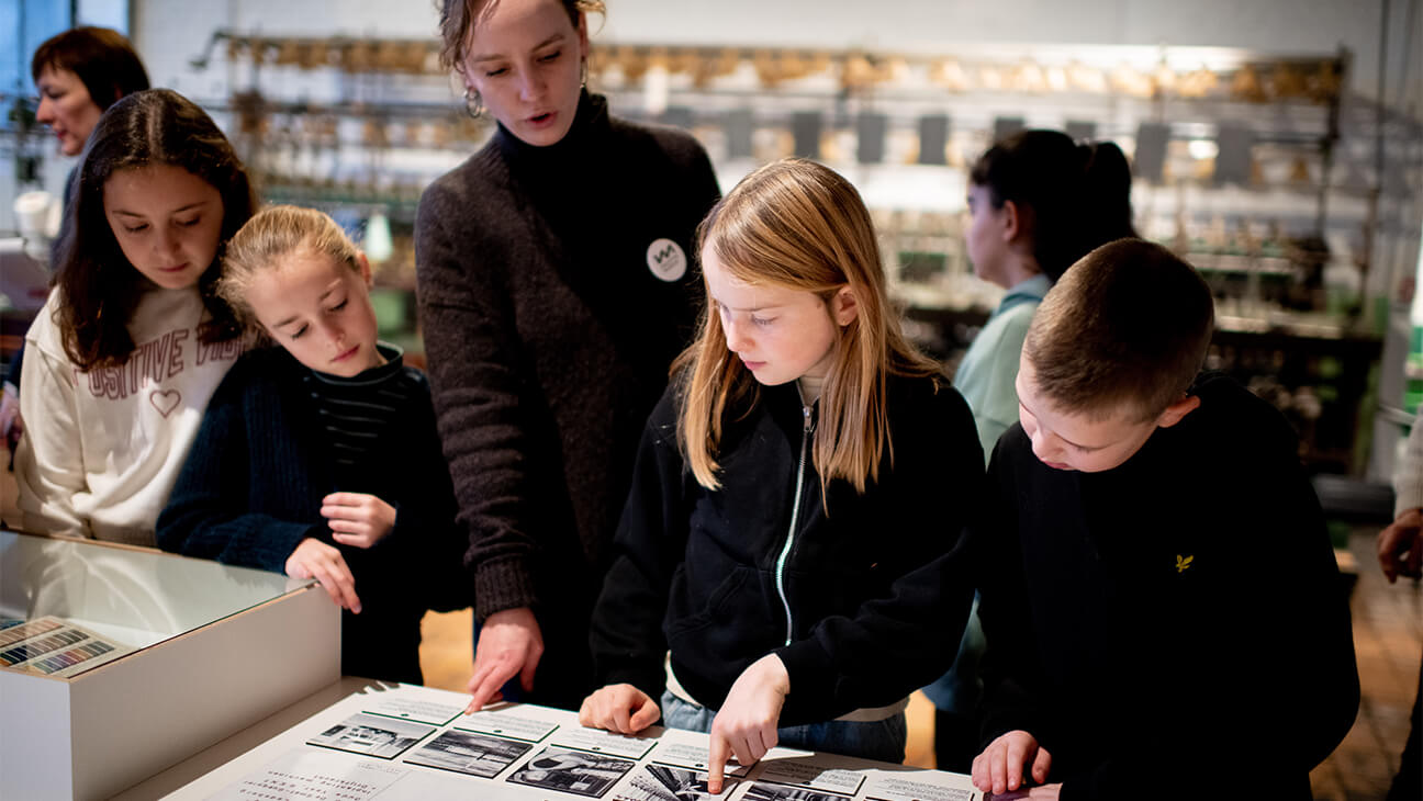 Klas in het industriemuseum in Gent