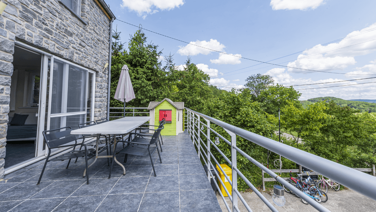 Terras in de vakantiewoning Gîte Dérive