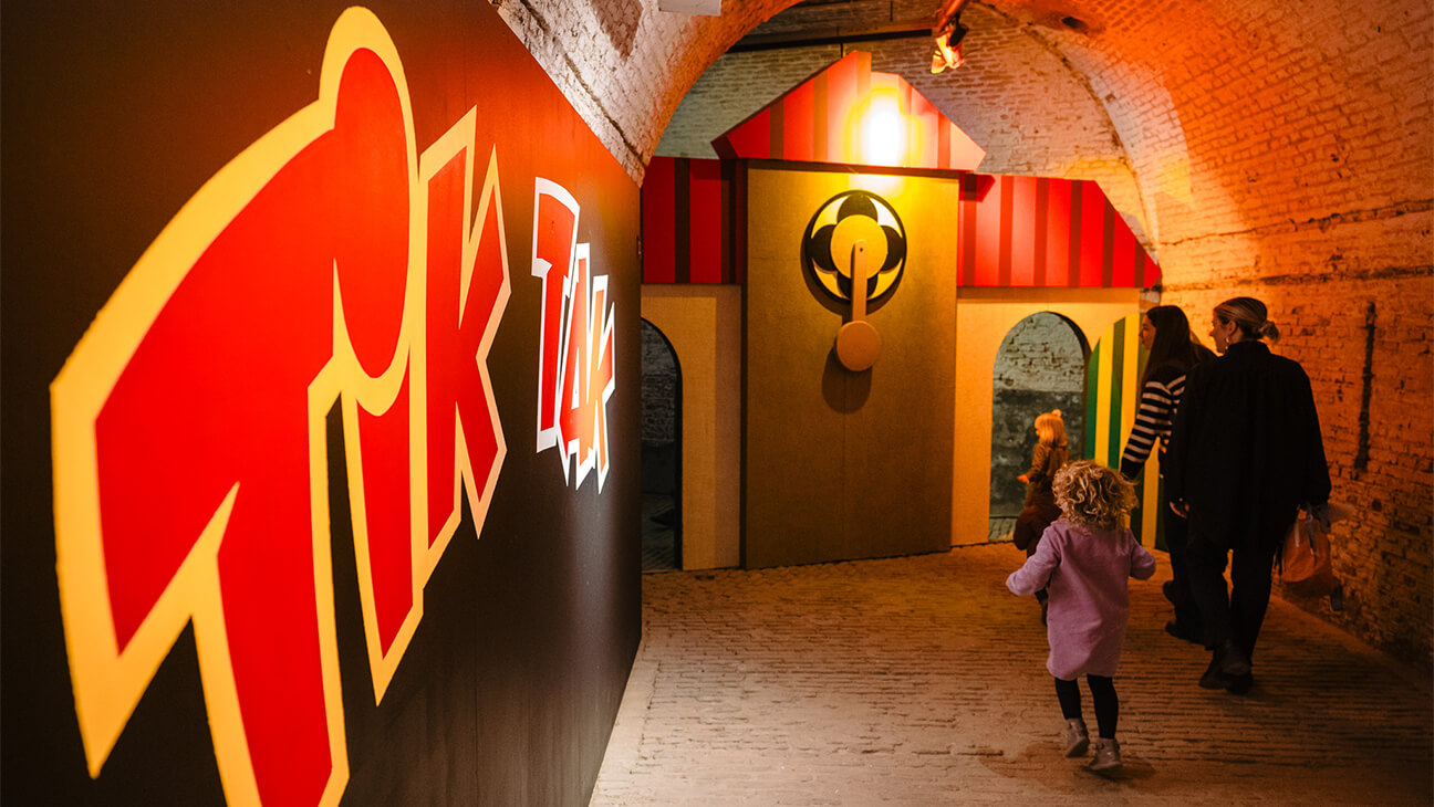 Kinderen tijdens de Doe-expo Tik Tak en Sarah