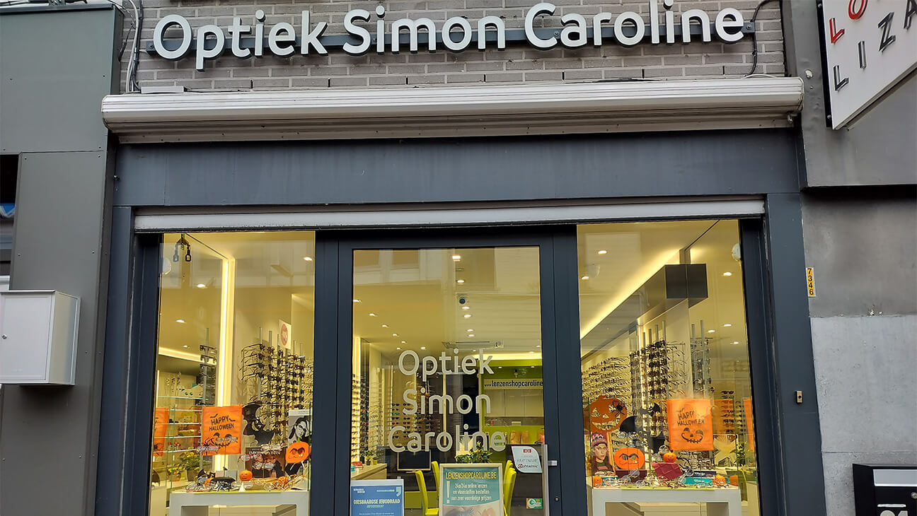 Gevel van optiek Simon Caroline