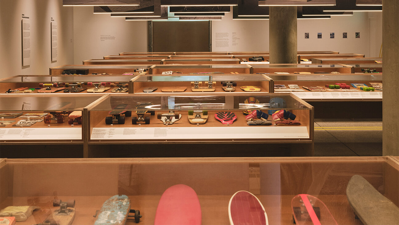 Verschillende skateboards op de expo 'skateboard'