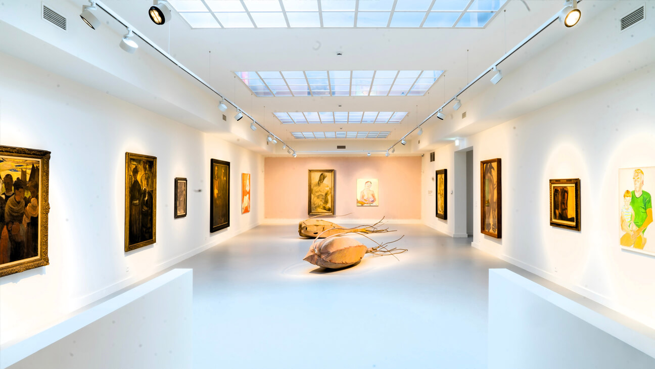 Zaal met kunstwerken van Permeke