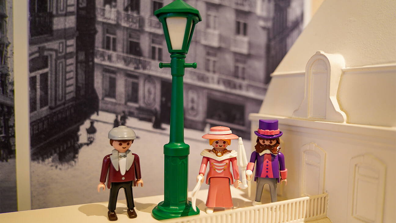 Playmobil tijdens de expo 'Belle époque in Playmobil'